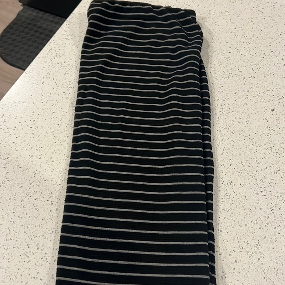 Black and gray pencil skirt.